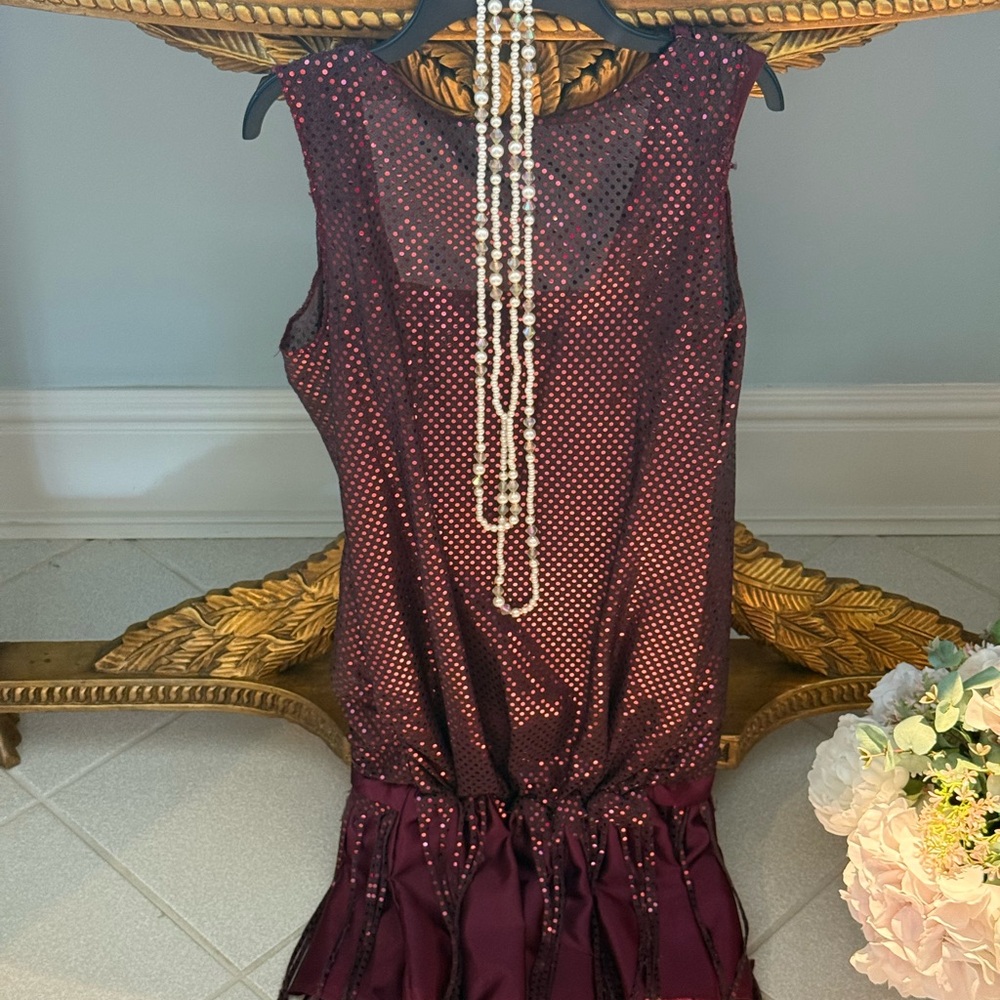 Elegant Burgundy Sleeveless Flapper Dress